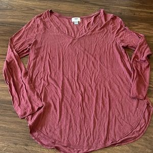 Old navy maroon long sleeve t shirt